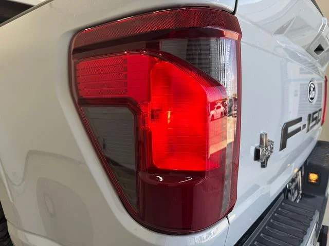 Used 2024 Avalanche Ford XLT image 35
