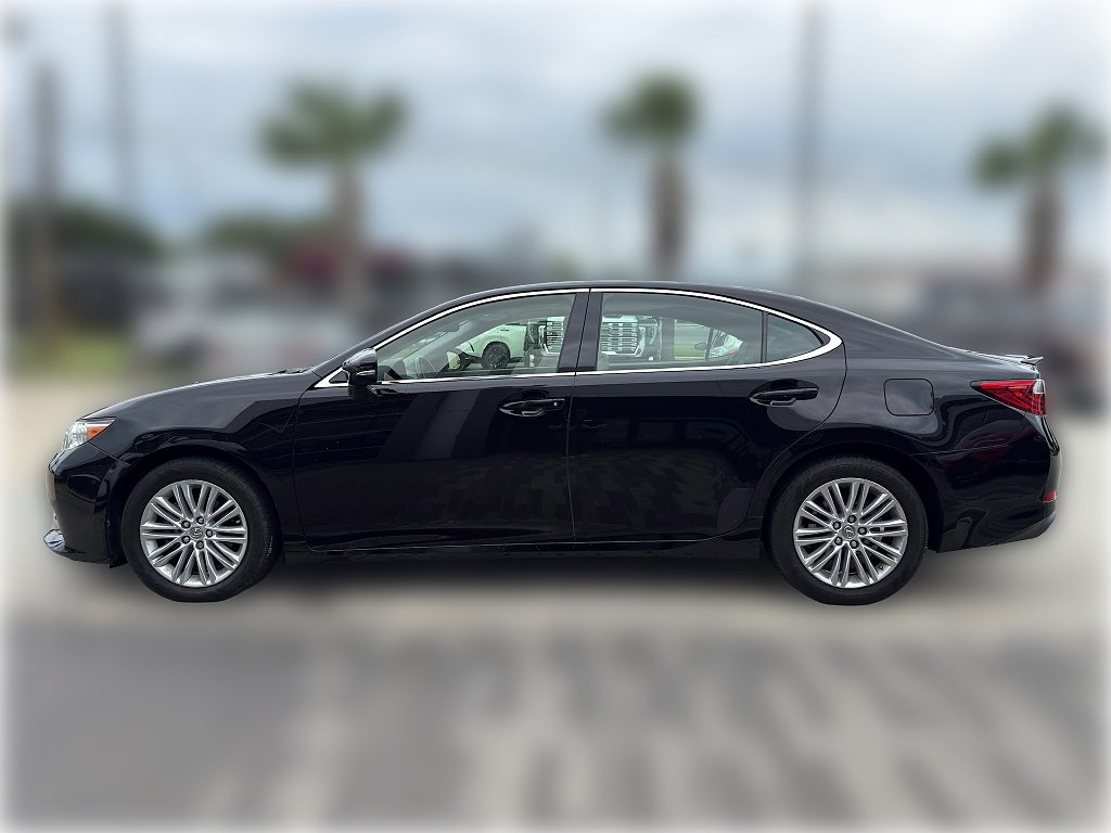 Used 2013 Obsidian Lexus Base image 3