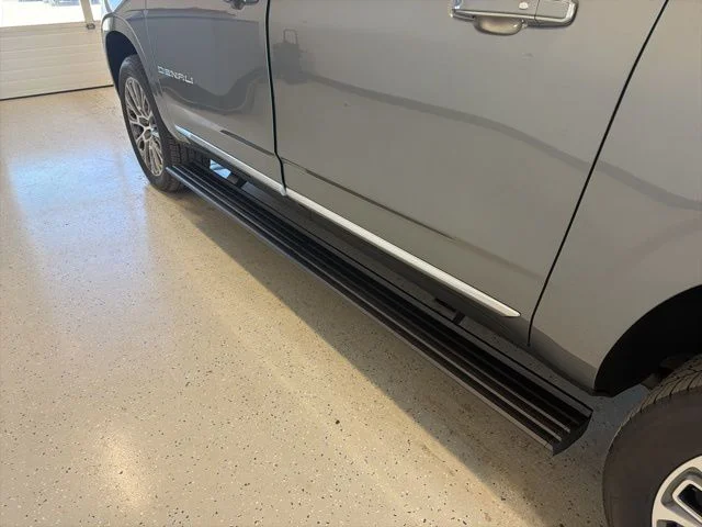 2026 GMC Yukon XL Denali - Photo 8