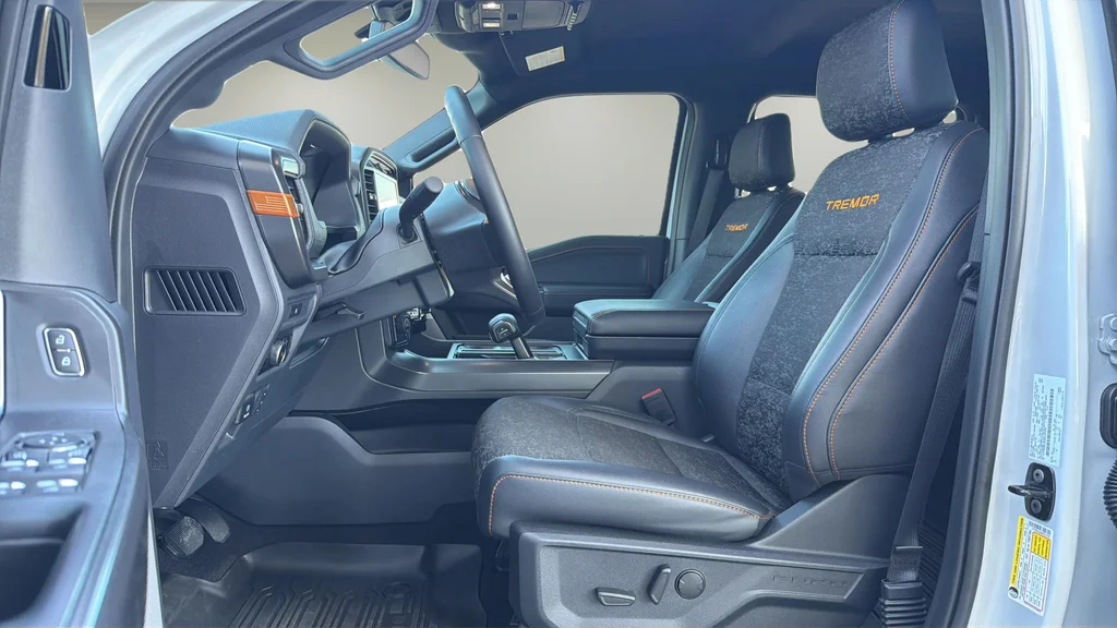 Used 2025 White Ford Tremor image 13