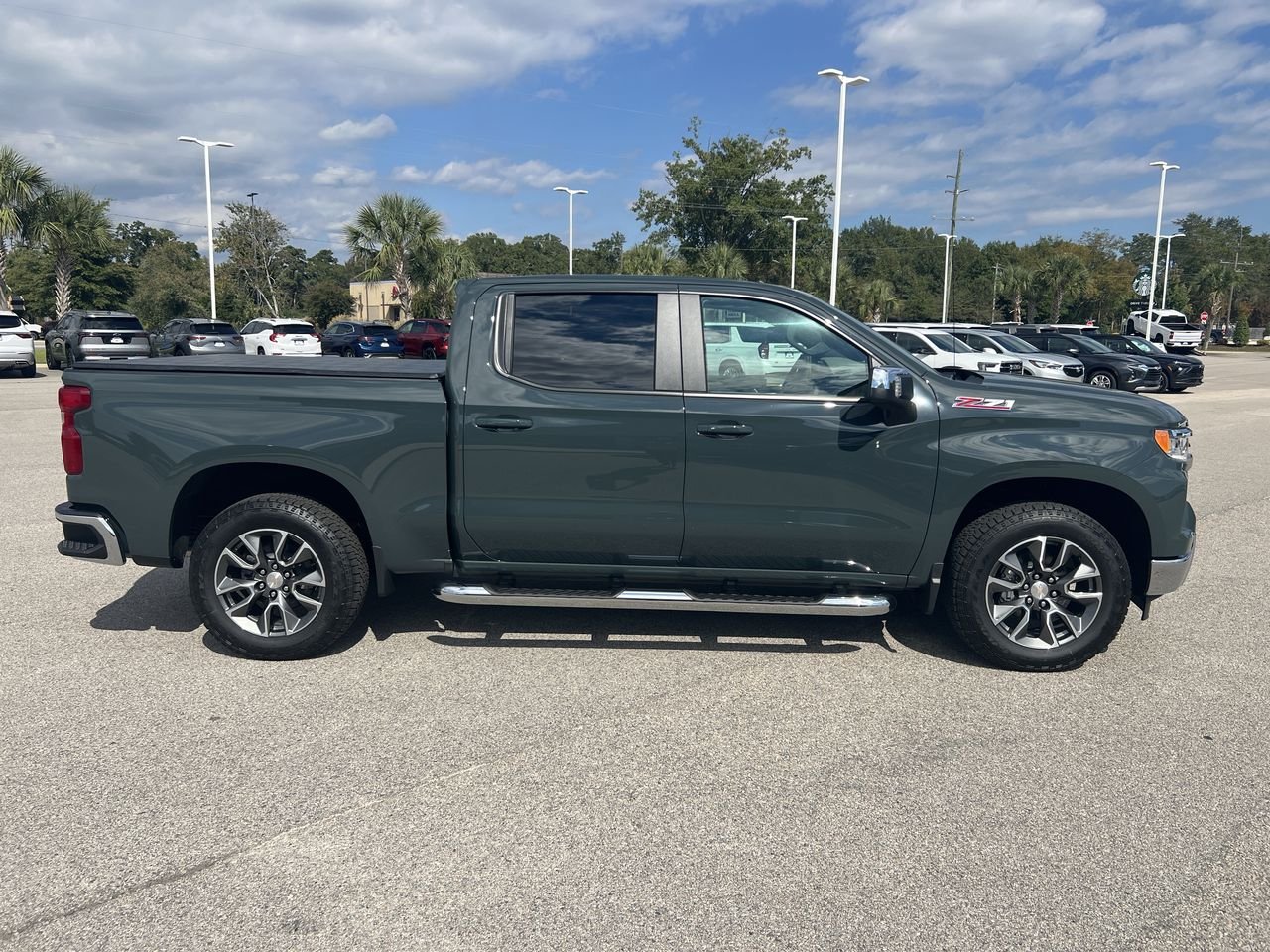 2025 Chevrolet Silverado 1500 LT - Photo 21