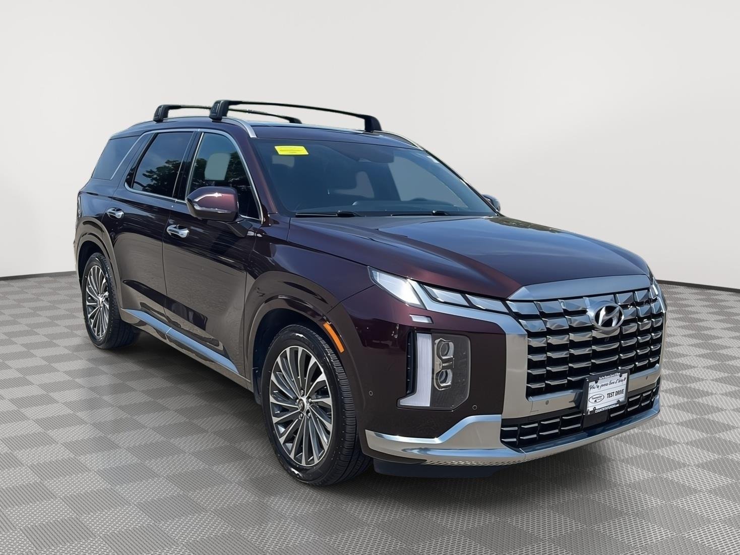 Used 2024 Sierra Burgundy Hyundai Calligraphy image 3