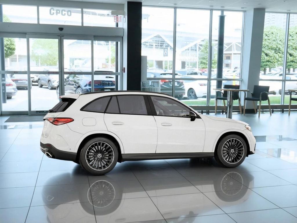 New 2026 Polar White Mercedes-Benz GLC 300 image 17
