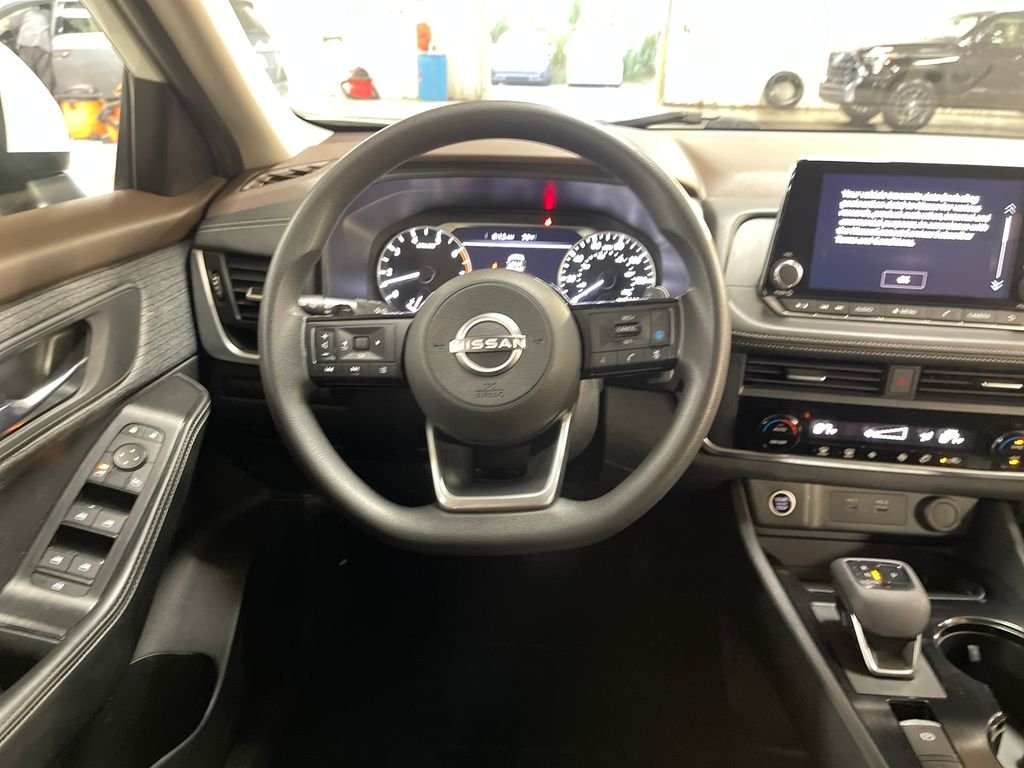 Used 2023 White Nissan SV image 20