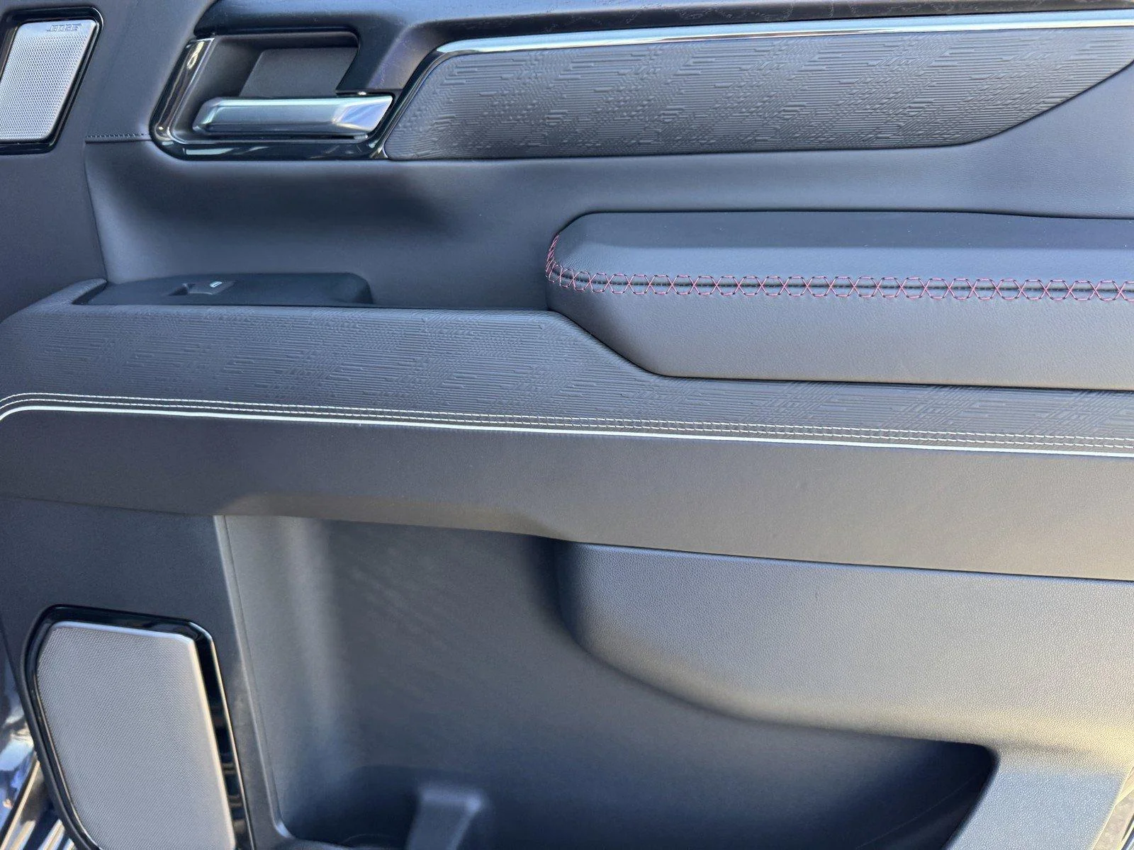 Used 2024 Titanium Rush Metallic GMC AT4X image 11