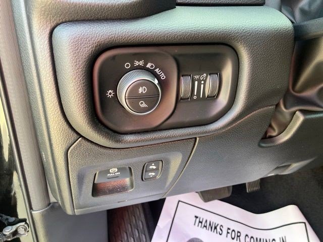 Used 2025 Diamond Black Crystal Pearlcoat Ram Laramie image 13