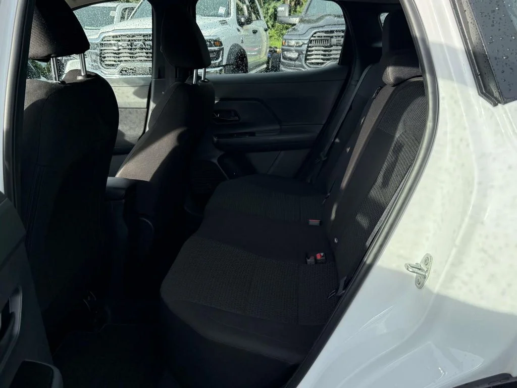 Used 2025 White Nissan S image 14