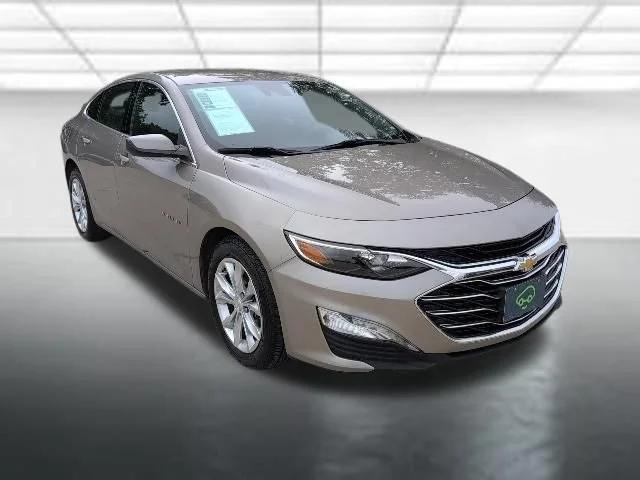 Used 2024 Mineral Gray Metallic Chevrolet 1LT image 1
