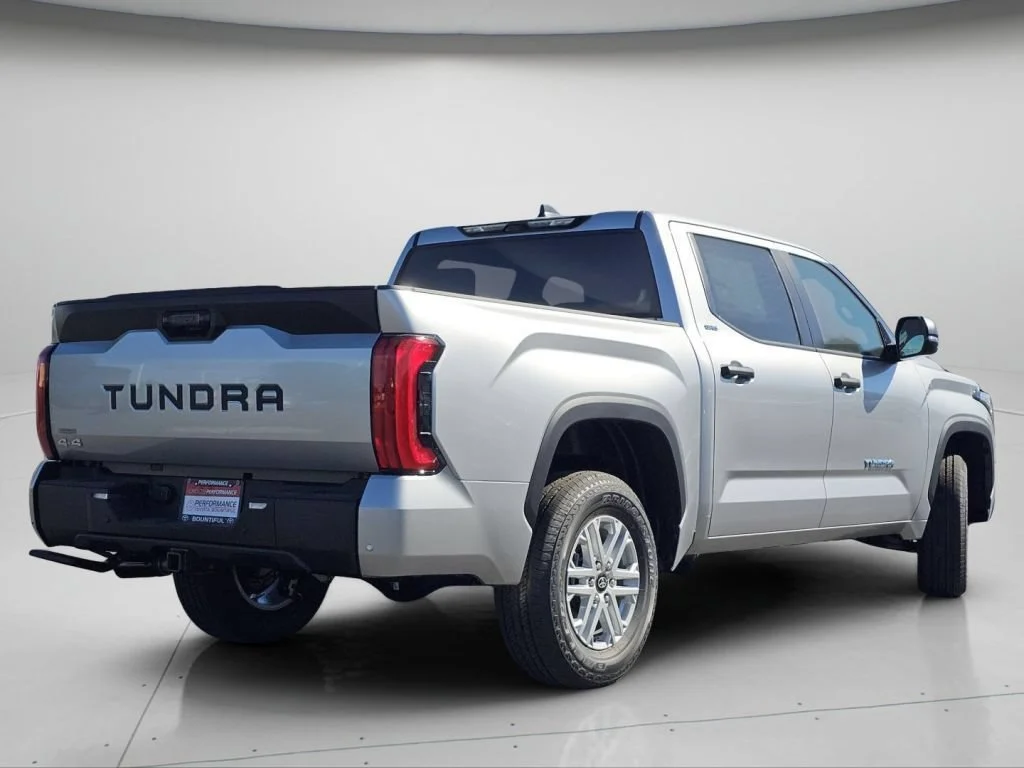 New 2026 Celestial Silver Metallic Toyota SR5 image 24