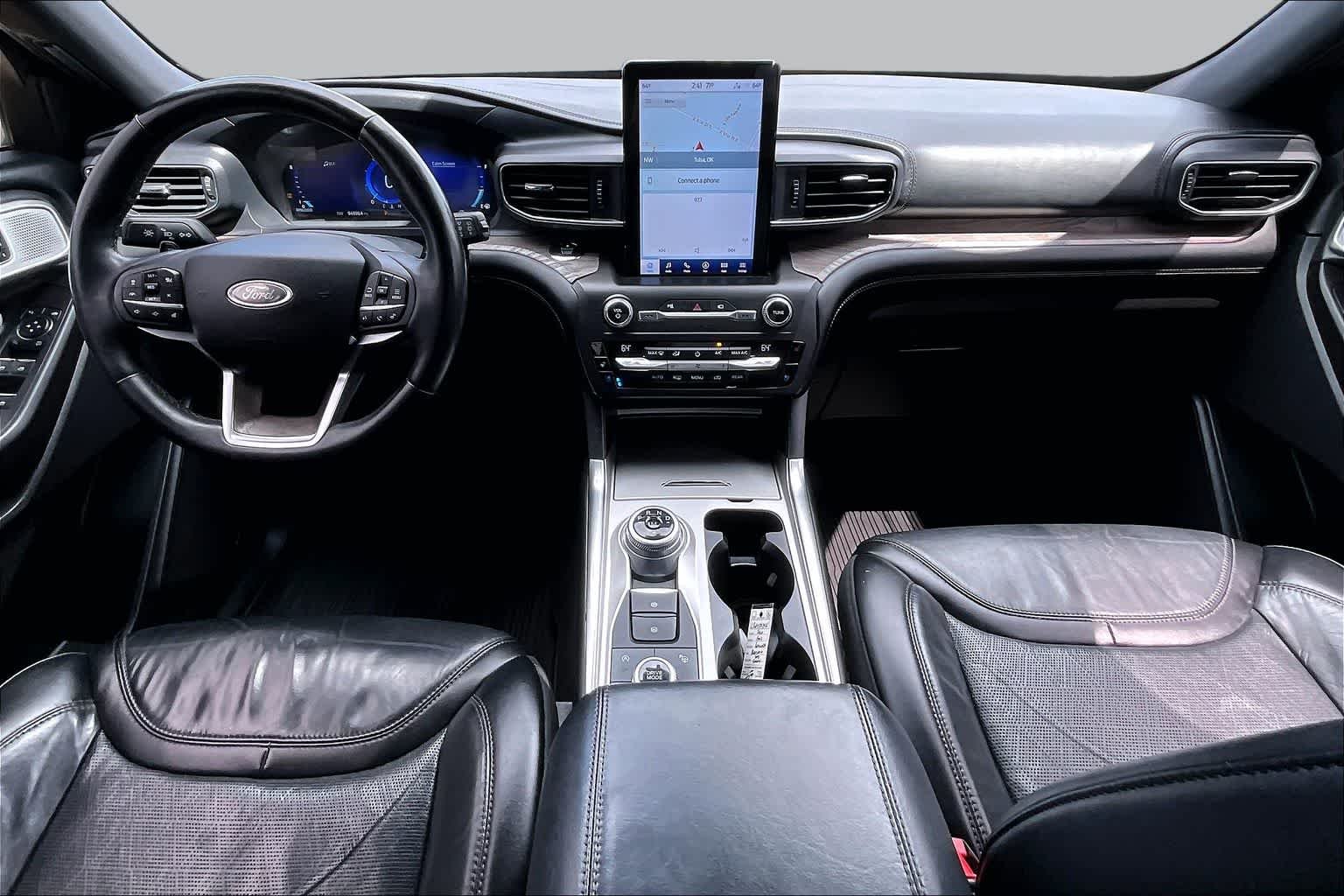 Used 2020 Magnetic Ford Platinum image 16