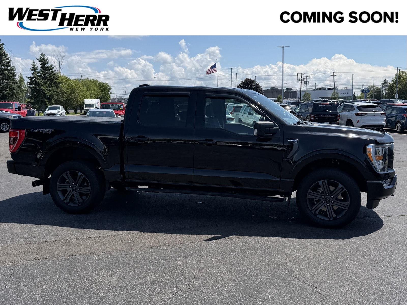 Used 2023 Agate Black Ford XLT image 1