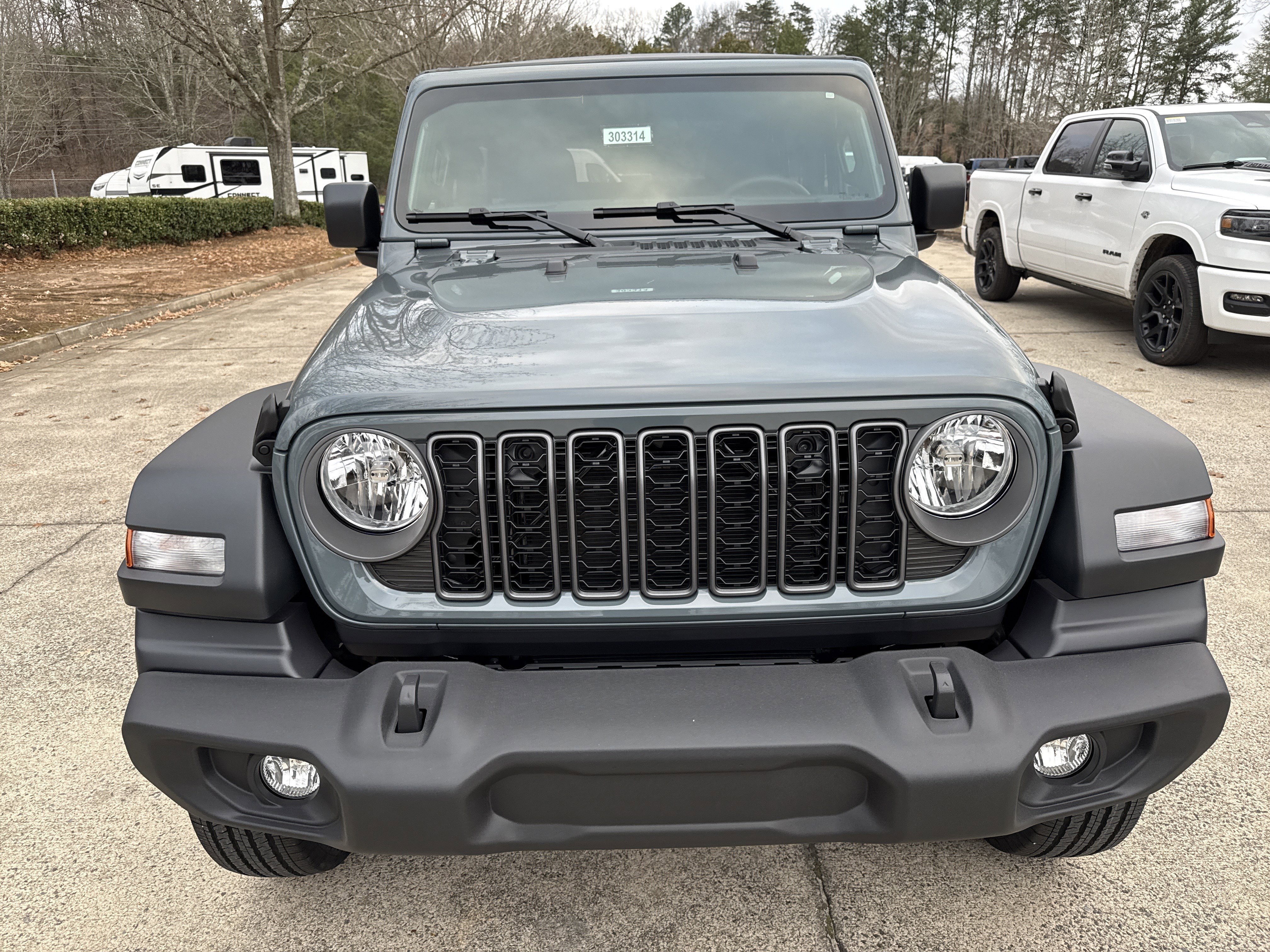 New 2026 Anvil Clear-Coat Exterior Paint Jeep Sport image 2
