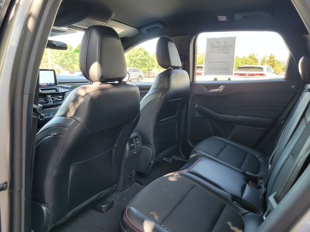 Used 2024 Silver Ford ST-Line Select image 15