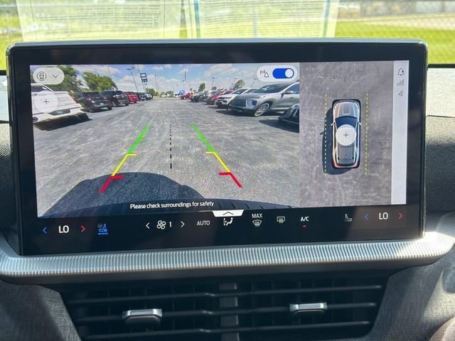 2025 Ford Explorer Platinum - Photo 22