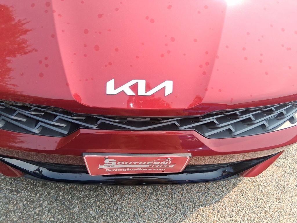 Used 2023 Red Kia GT-Line image 17