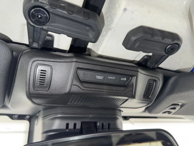 Used 2025 Granite Crystal Clearcoat Metallic Jeep Rubicon image 28
