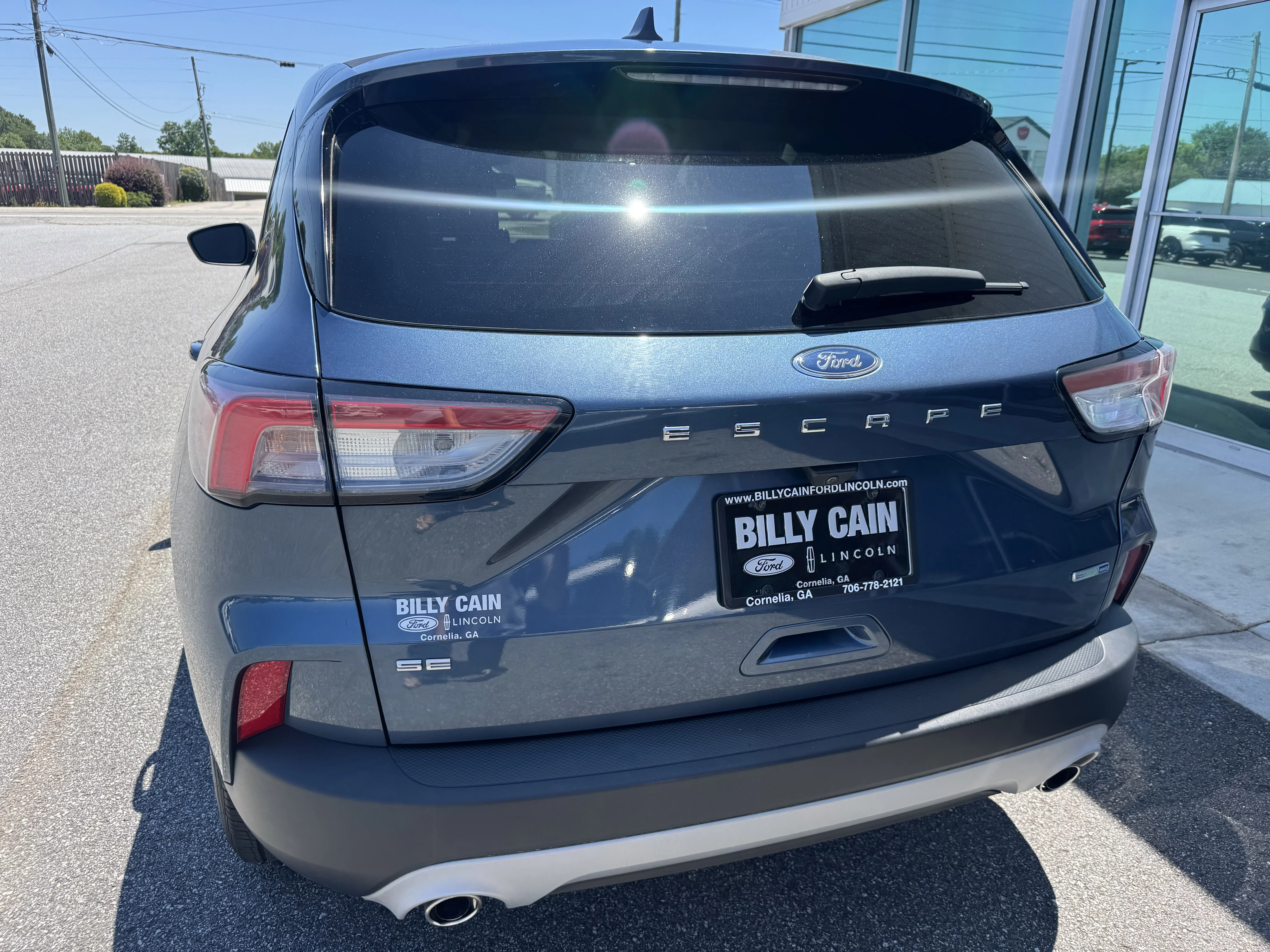 Used 2020 Blue Metallic Ford SE image 3
