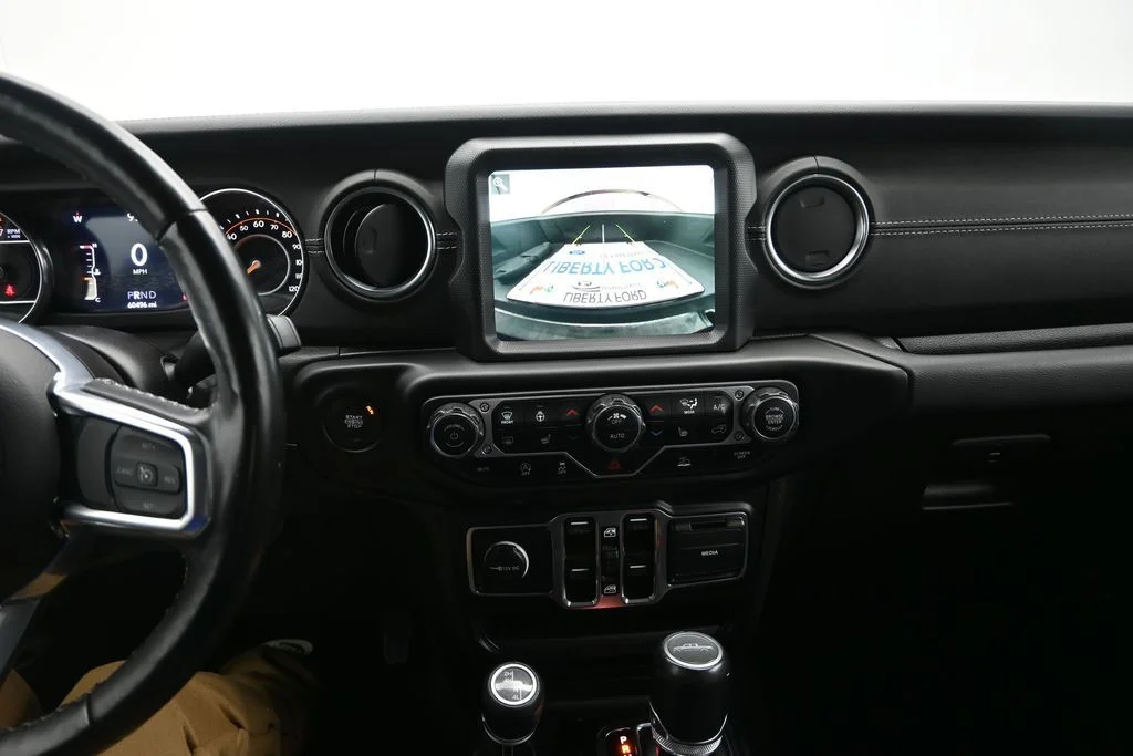 2023 Jeep Gladiator Overland - Photo 19