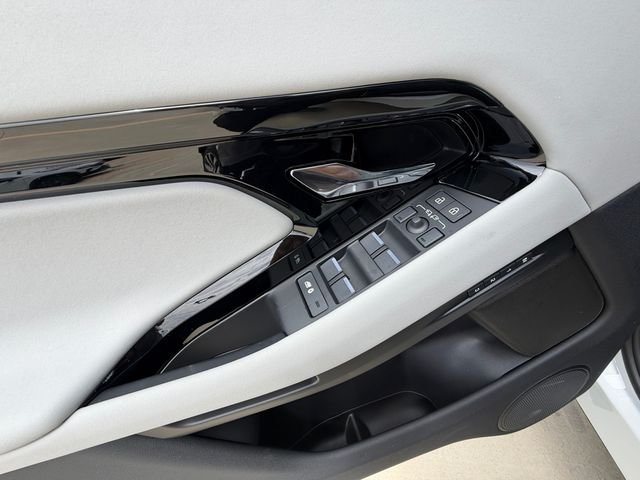 New 2026 Fuji White Land Rover Hoxton Edition image 11