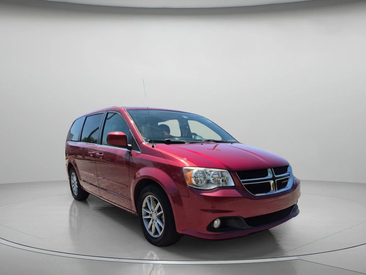 2015 Dodge Grand Caravan SXT Plus's photo