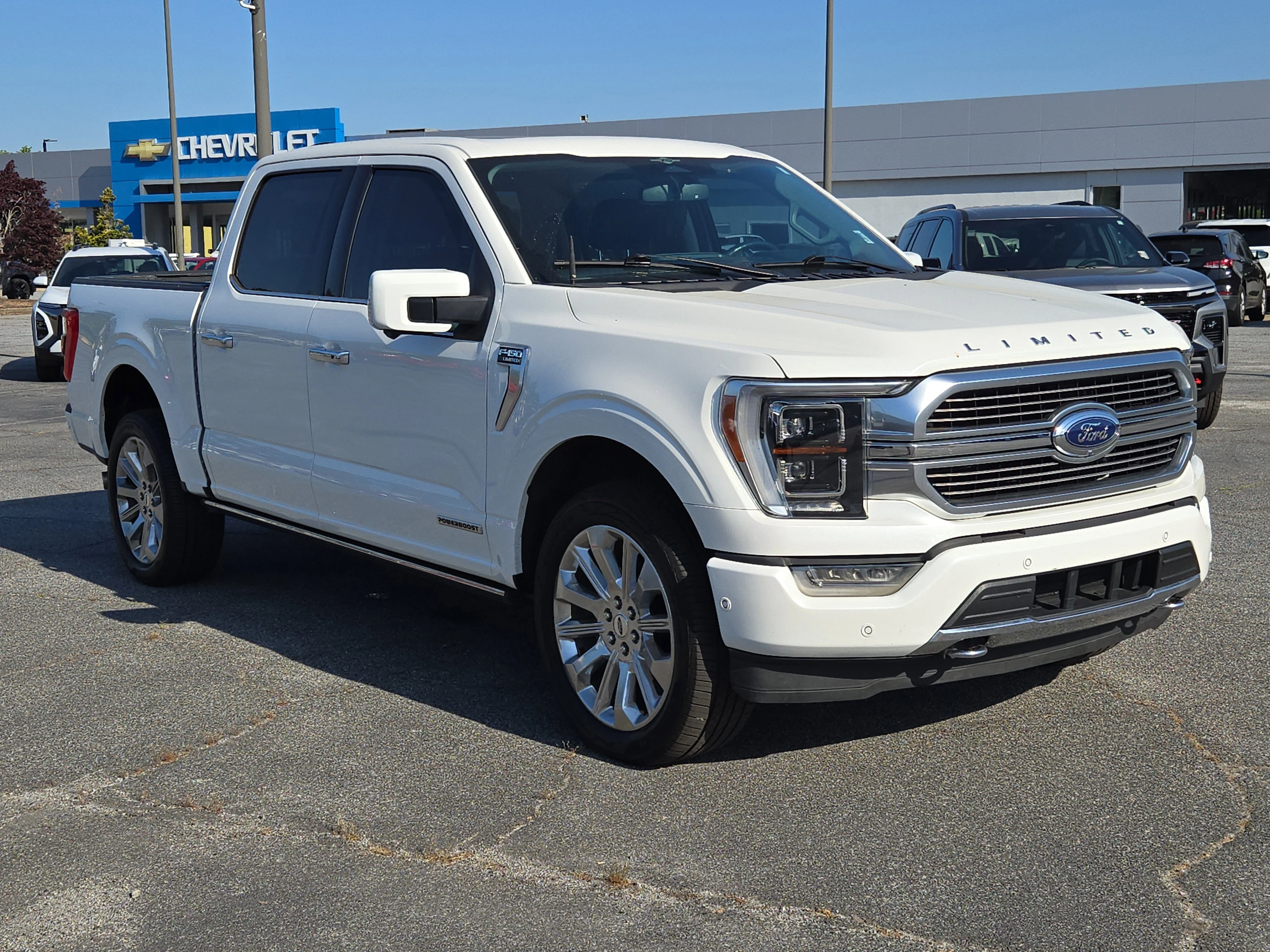 Used 2023 White Ford Limited image 5