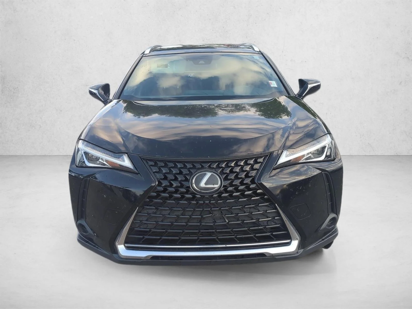 Used 2020 Obsidian Lexus UX 200 image 2