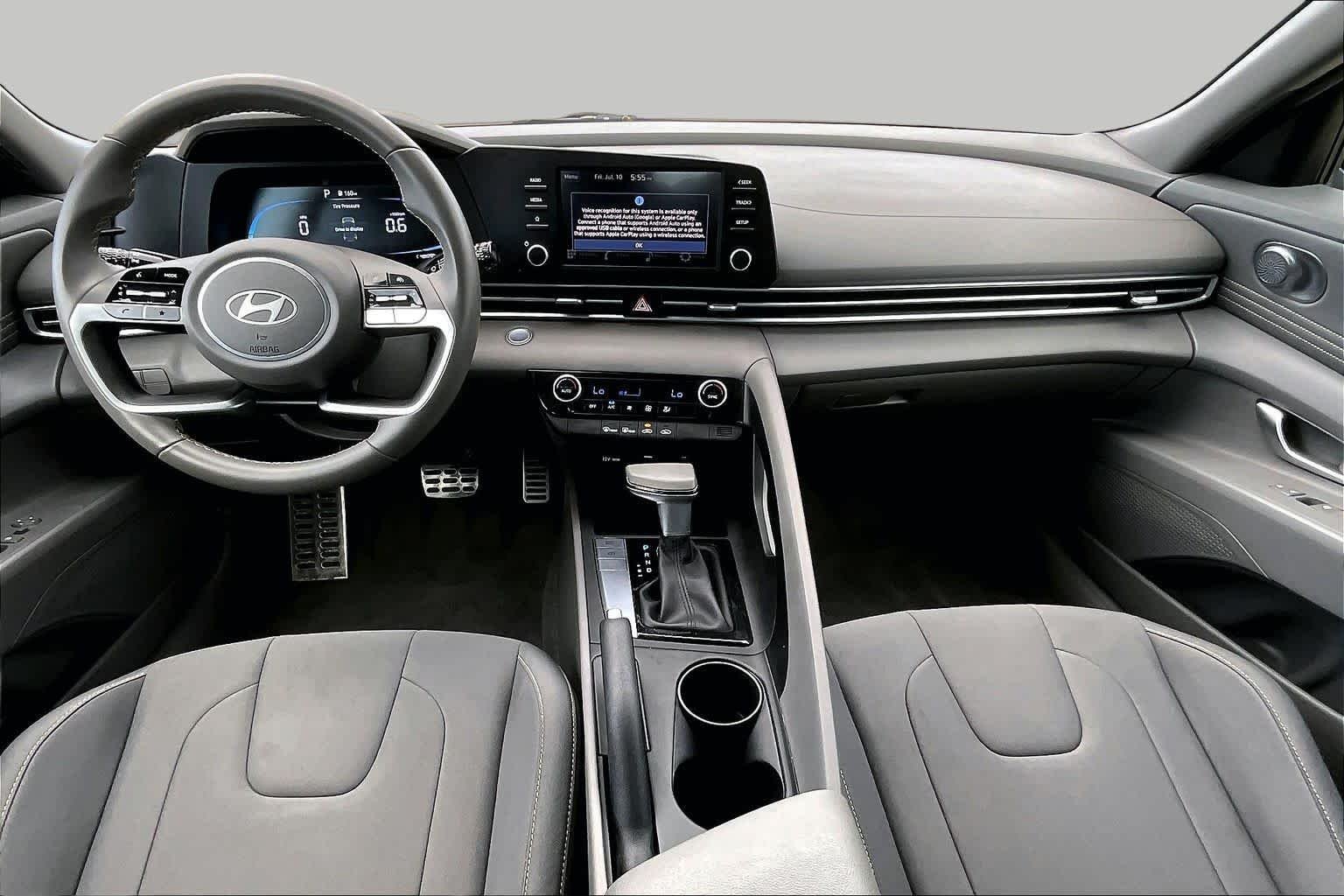 Used 2025 Amazon Gray Hyundai SEL Sport image 14