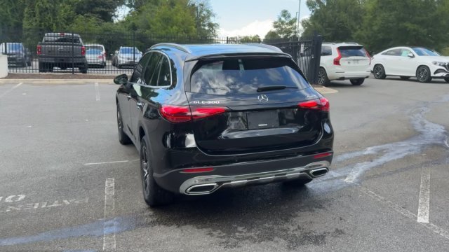 Used 2026 Black Mercedes-Benz GLC 300 image 9