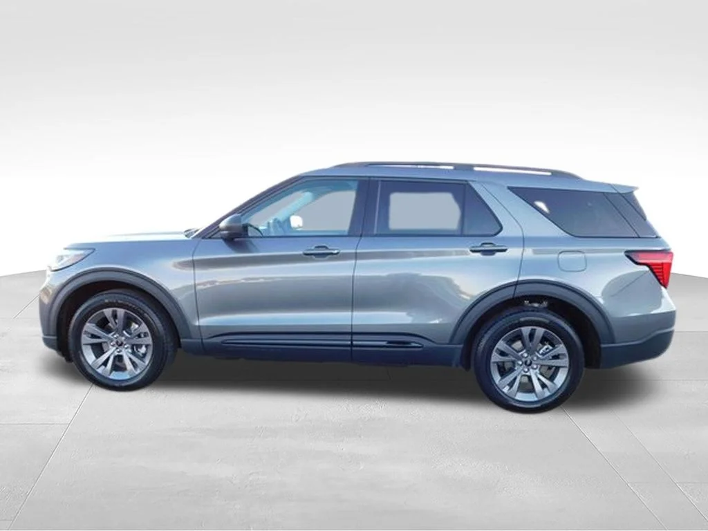 2026 Ford Explorer Active - Photo 6