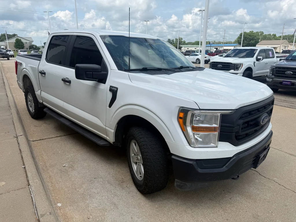 Used 2022 Oxford White Ford XL image 3