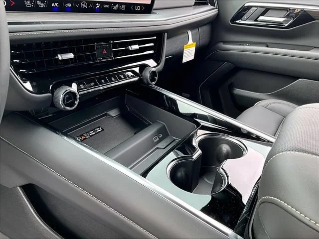 2026 Chevrolet Tahoe Premier - Photo 13