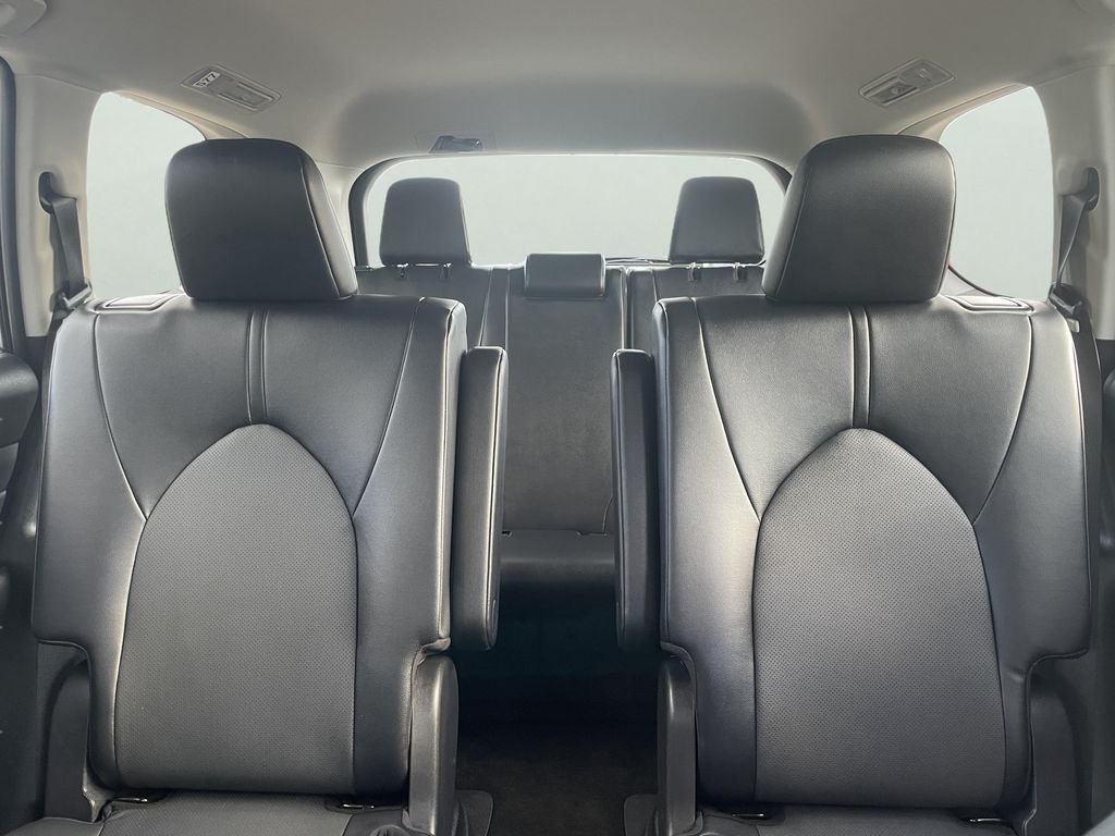 Certified Used 2025 Silver Toyota XLE image 19