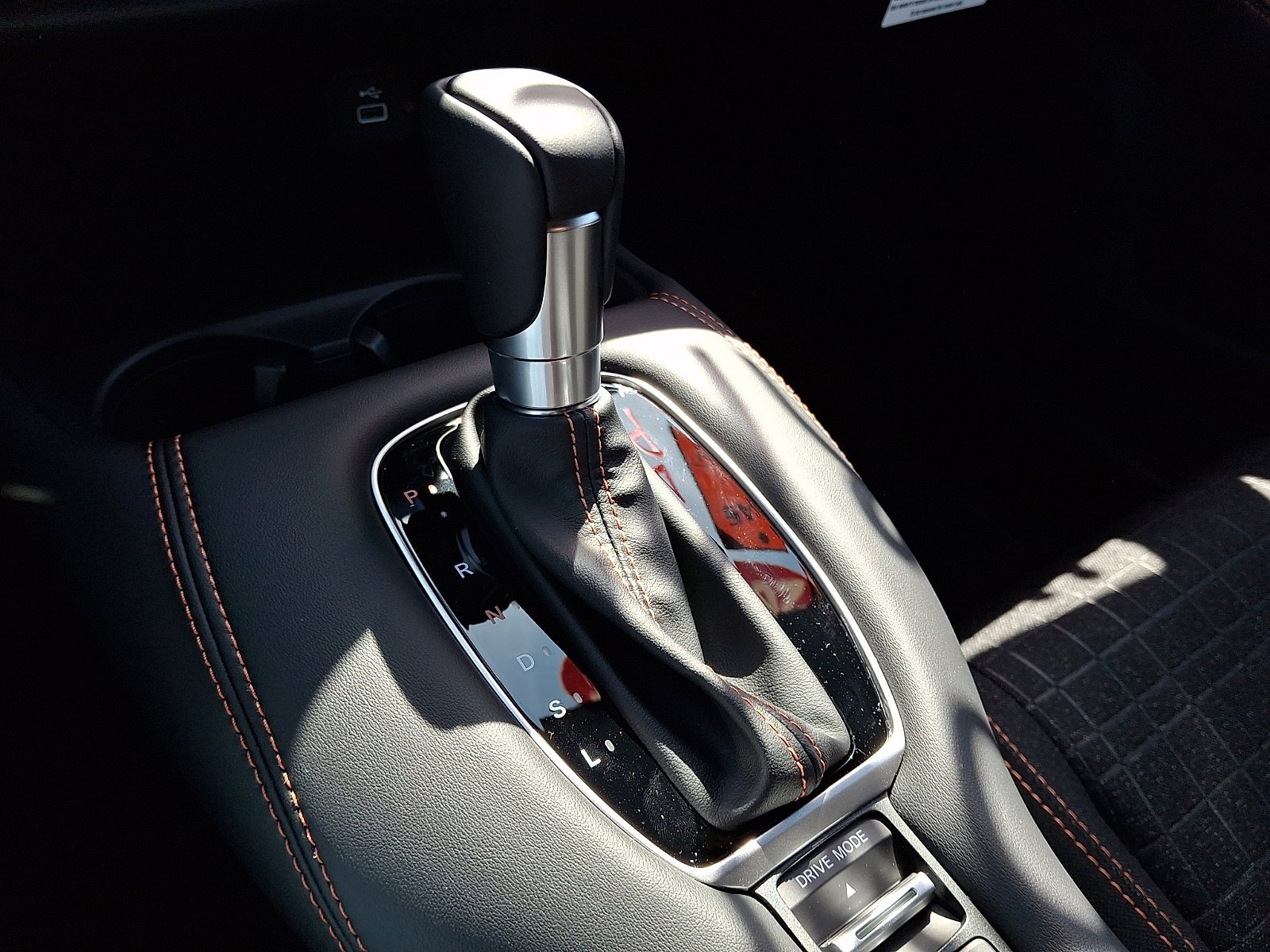 2025 Honda HR-V Sport - Photo 13