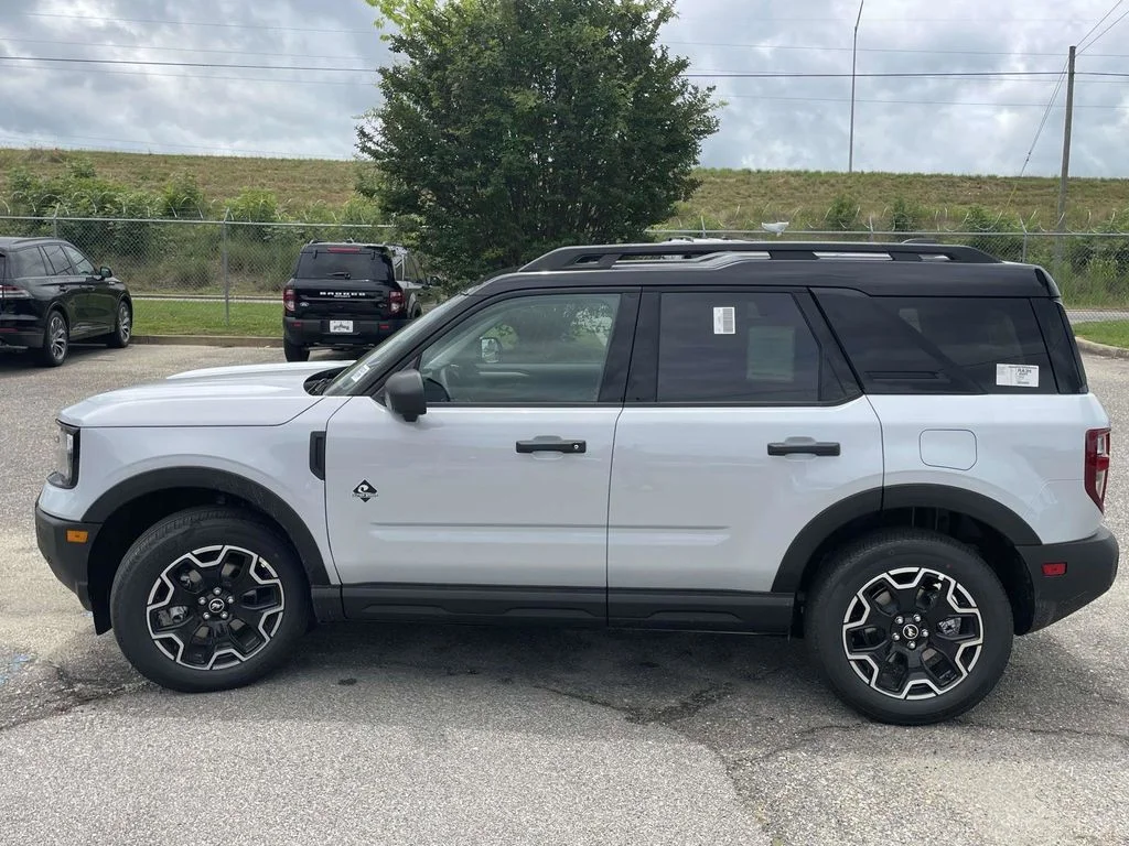 New 2026 Space White Metallic Ford Outer Banks® image 6