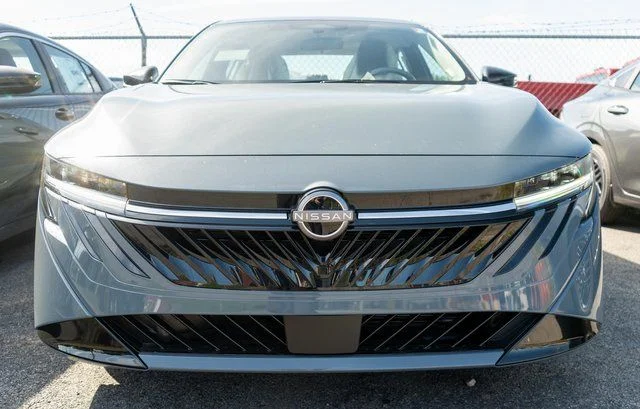 New 2027 Gray Nissan SV image 2