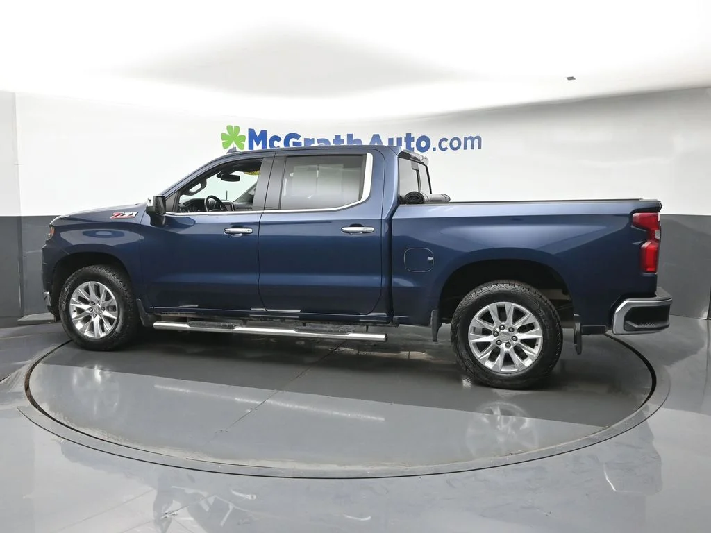 Used 2021 Blue Chevrolet LTZ image 23