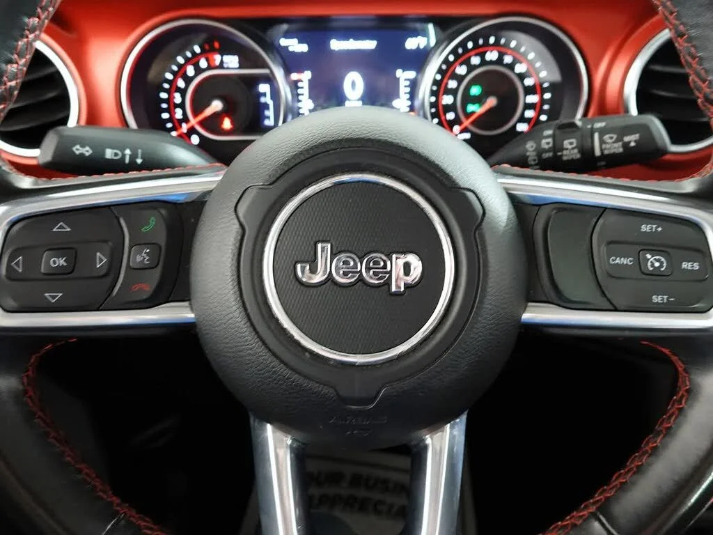 Certified Used 2021 Gray Jeep Unlimited Rubicon image 20
