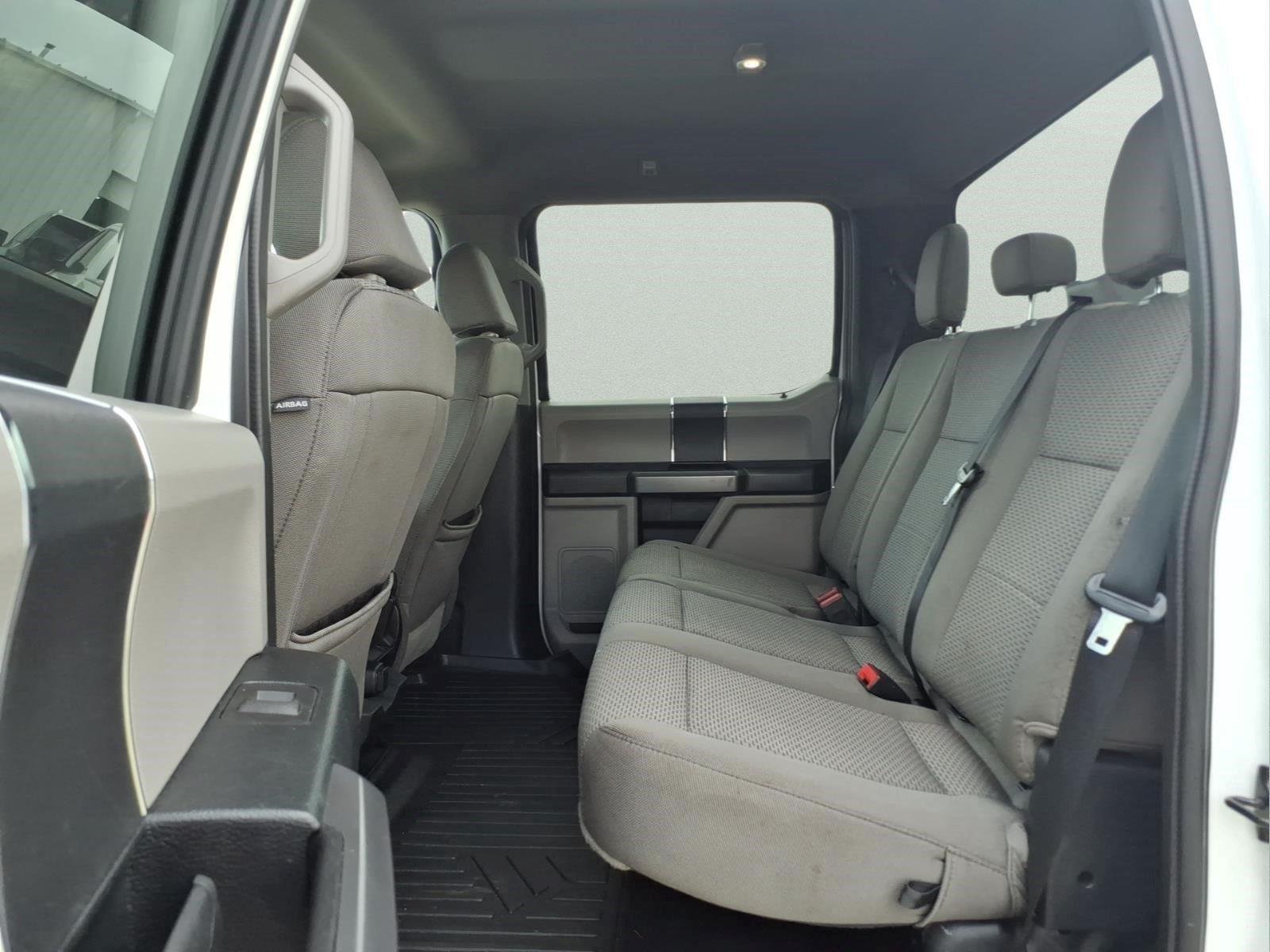 Used 2021 Oxford White Ford XLT image 4