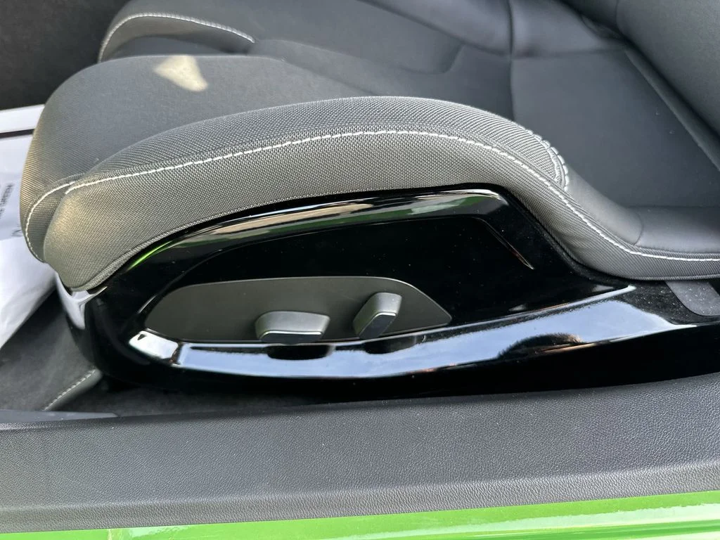 Used 2026 Green Chevrolet Stingray image 12