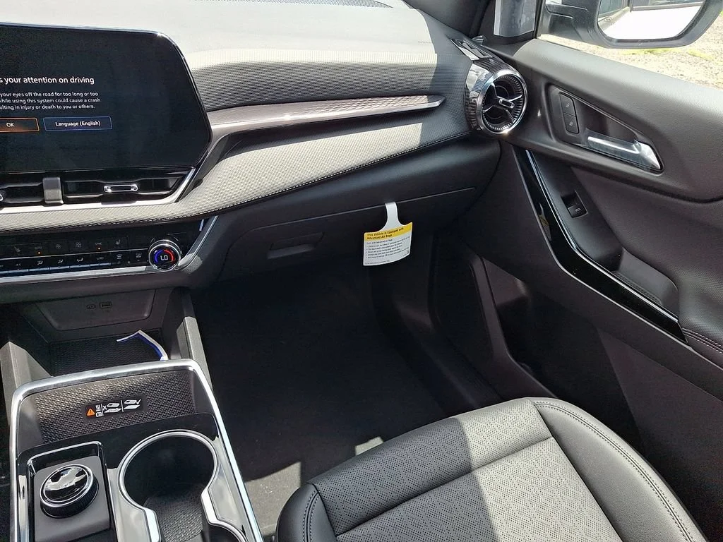 New 2026 Summit White Chevrolet LT image 12
