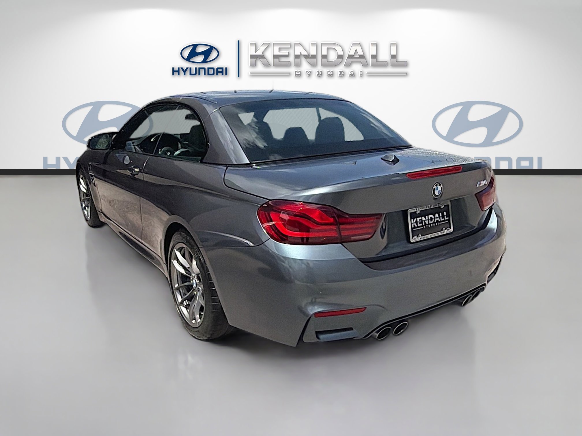 Used 2020 Mineral Gray Metallic BMW Base image 4
