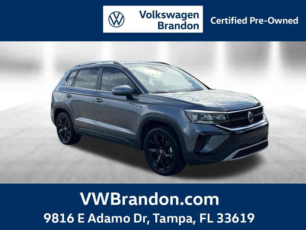 Certified Used 2022 Gray Volkswagen 1.5T SE image 1