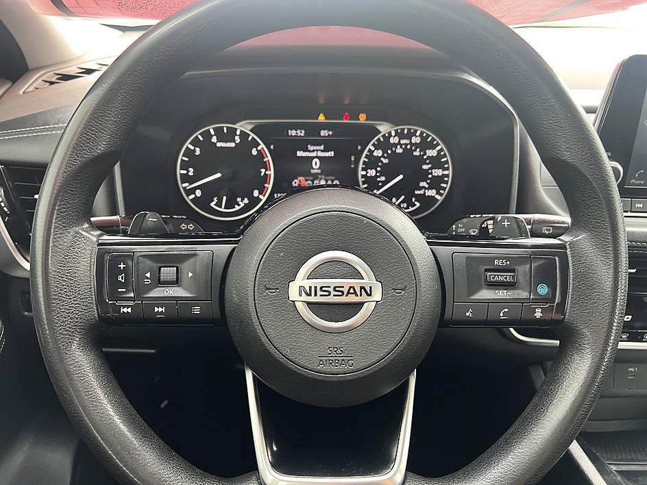 Used 2021 Caspian Blue Metallic Nissan SV image 22