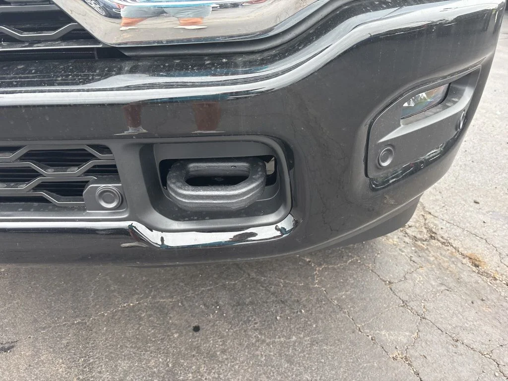 New 2026 Diamond Black Crystal Pearl-Coat Exterior Paint RAM LARAMIE image 10