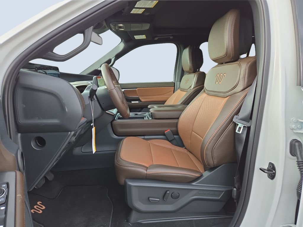 Used 2026 Oxford White Clearcoat Ford King Ranch image 16