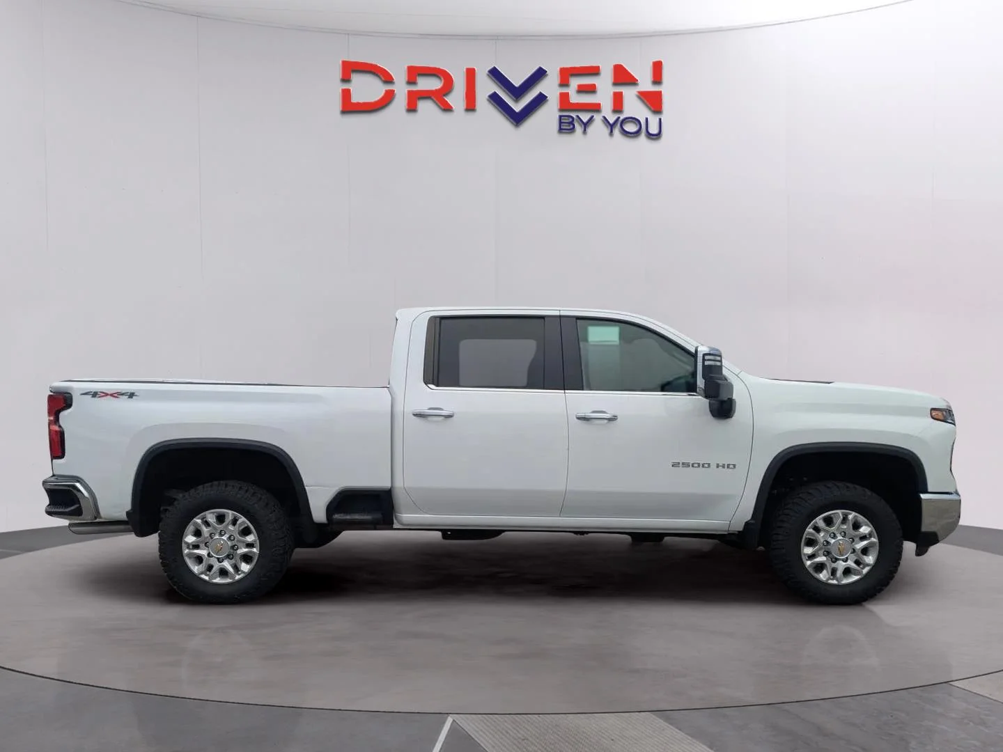 Used 2024 Summit White Chevrolet LTZ image 6