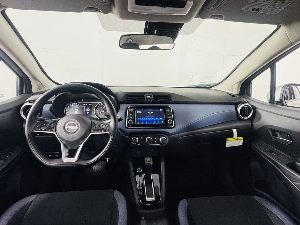 Used 2025 Silver Nissan 1.6 SV image 17