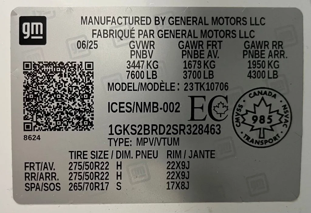 Used 2025 White GMC Elevation image 61