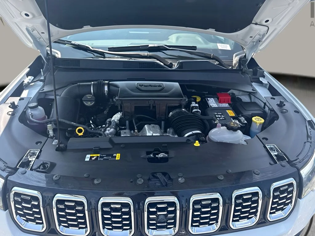 Used 2025 White Jeep Limited image 26
