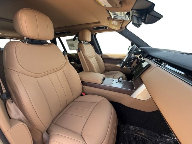 New 2026 Charente Grey Land Rover SE image 16
